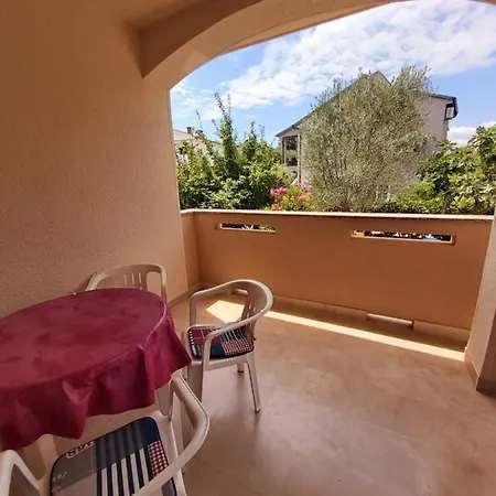 Nina Apartament